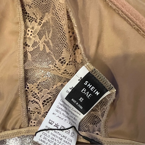 Champagne lace and silk corset size xs - Picture 5 of 5